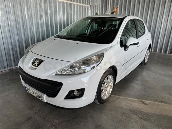 PEUGEOT 207 + 1.4i