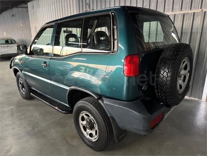 NISSAN Terrano II 2.7 TD SE